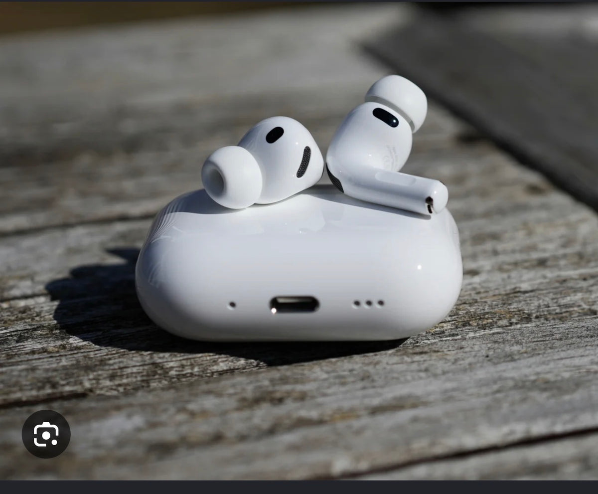 Apple AirPods 3 Wireless Earbuds, Bluetooth Headphones, with Active Noise Cancellation